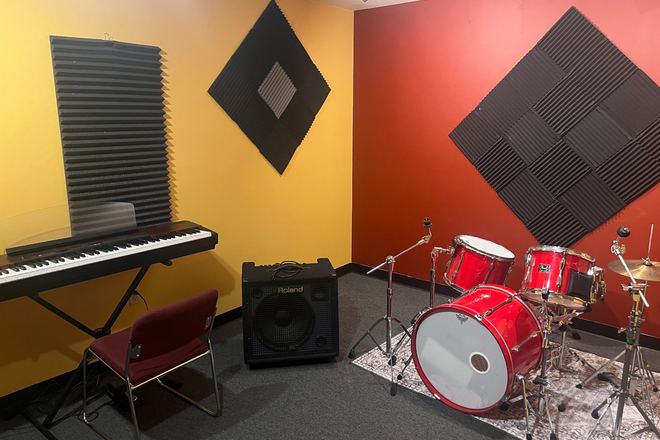 HomeFront 2.0 actual studio photograph 10