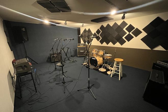 HomeFront 2.0 actual studio photograph 15
